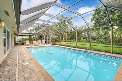 675 Harbour Dr, Naples, FL 34103 - Photo 1