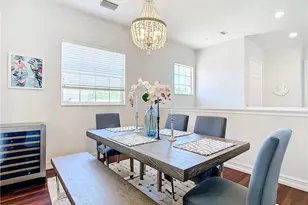 4752 Stratford Ct, Naples, FL 34105 - Photo 8