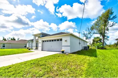 2254 SW 4th St, Cape Coral, FL 33991 - Photo 24