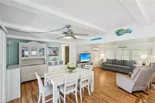 104 Willow Ln, Naples, FL 34114 - Photo 8