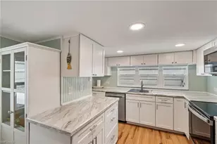 104 Willow Ln, Naples, FL 34114 - Photo 14