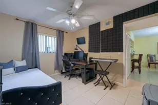 835 W Elkcam Cir, Marco Island, FL 34145 - Photo 28