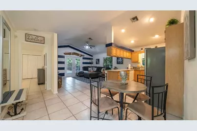 691 102nd Ave N, Naples, FL 34108 - Photo 4