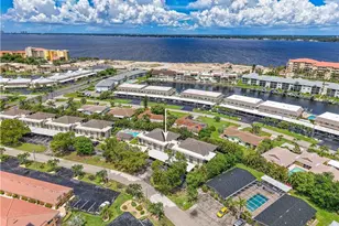 4217 SE 19th Ave, Cape Coral, FL 33904 - Photo 6