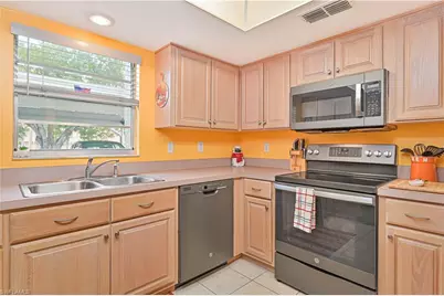 4217 SE 19th Ave #110, Cape Coral, FL 33904 - Photo 16