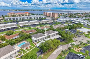 4217 SE 19th Ave, Cape Coral, FL 33904 - Photo 4