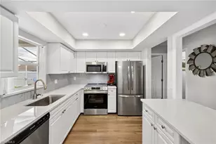 309 SE 15th St, Cape Coral, FL 33990 - Photo 4