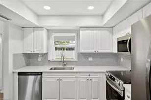 309 SE 15th St, Cape Coral, FL 33990 - Photo 6