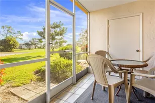 1075 Foxfire Ln, Naples, FL 34104 - Photo 4