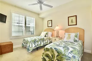 430 Cove Tower Dr, Naples, FL 34110 - Photo 24