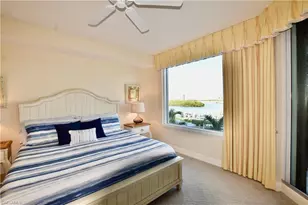 430 Cove Tower Dr, Naples, FL 34110 - Photo 12