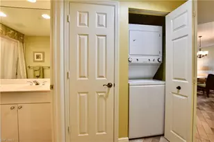 430 Cove Tower Dr, Naples, FL 34110 - Photo 30