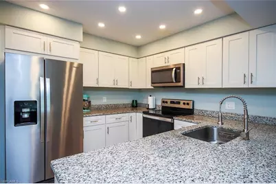 8849 Somerset Blvd, Fort Myers, FL 33919 - Photo 10