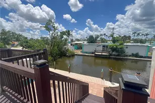 2595 Pine St, Matlacha, FL 33993 - Photo 18