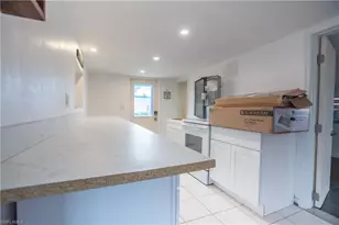 2595 Pine St, Matlacha, FL 33993 - Photo 8