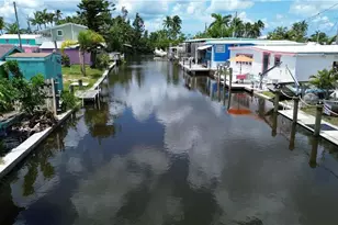 2595 Pine St, Matlacha, FL 33993 - Photo 2