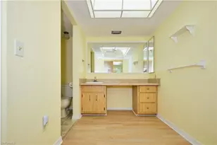 12481 McGregor Blvd, Fort Myers, FL 33919 - Photo 14