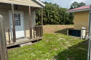 17020 Carolyn Ln, North Fort Myers, FL 33917 - Photo 28