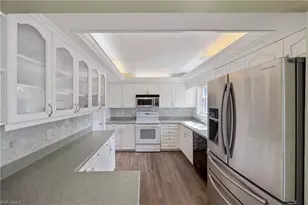 4656 Capri Dr, Naples, FL 34103 - Photo 8