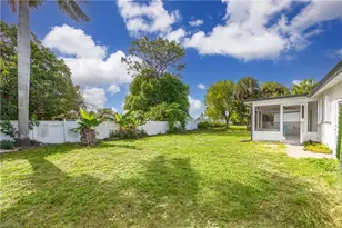 4656 Capri Dr, Naples, FL 34103 - Photo 24