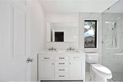 4656 Capri Dr, Naples, FL 34103 - Photo 12