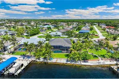 2506 SE 28th St, Cape Coral, FL 33904 - Photo 32