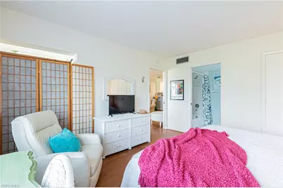 1 High Point Cir W #102, Naples, FL 34103 - Photo 10