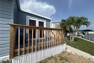 3913 Dewberry Ln, Saint James City, FL 33956 - Photo 4