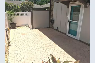 4295 Island Cir #2, Fort Myers, FL 33919 - Photo 2