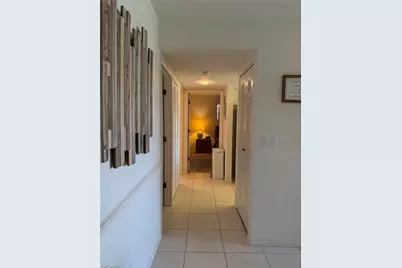 5590 Trailwinds Dr #421, Fort Myers, FL 33907 - Photo 10