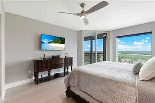 1060 Borghese Ln, Naples, FL 34114 - Photo 14