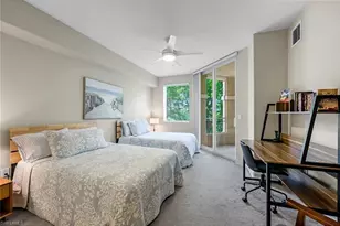 2728 Tiburon Blvd E, Naples, FL 34109 - Photo 12