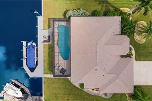 1811 SE 37th Terrace, Cape Coral, FL 33904 - Photo 26