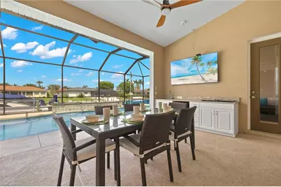 1811 SE 37th Ter, Cape Coral, FL 33904 - Photo 20