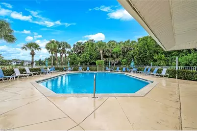 249 Gabriel Cir #2702, Naples, FL 34104 - Photo 16