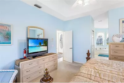 2807 SW 31st Ln, Cape Coral, FL 33914 - Photo 10