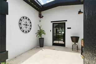 544 Bayside Dr, Fort Myers, FL 33919 - Photo 6