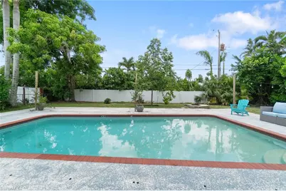 544 Bayside Dr, Fort Myers, FL 33919 - Photo 36