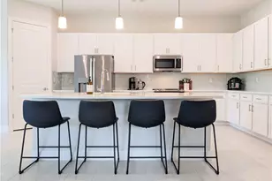 178 Indies Dr E, Naples, FL 34114 - Photo 8