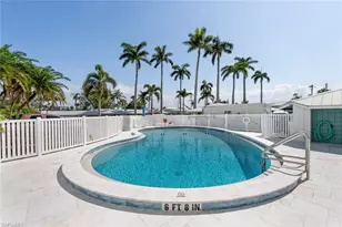 2011 Gulf Shore Blvd N, Naples, FL 34102 - Photo 14