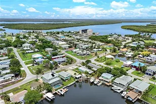 527 Goodland Dr W, Goodland, FL 34140 - Photo 36