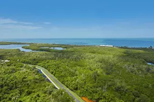 7225 Pelican Bay Blvd, Naples, FL 34108 - Photo 26