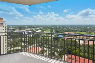 7225 Pelican Bay Blvd, Naples, FL 34108 - Photo 16