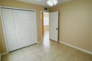 2732 NE 7th Pl, Cape Coral, FL 33909 - Photo 14