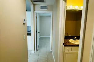 2732 NE 7th Pl, Cape Coral, FL 33909 - Photo 12