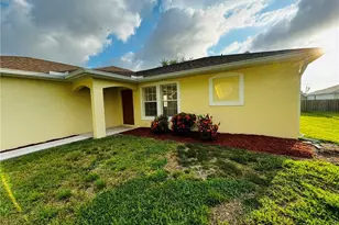 2732 NE 7th Pl, Cape Coral, FL 33909 - Photo 22