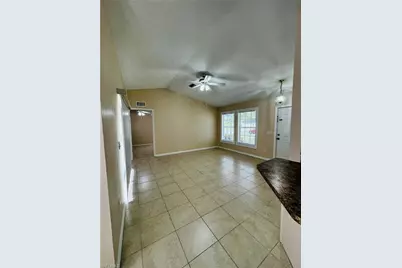 2732 NE 7th Pl, Cape Coral, FL 33909 - Photo 16