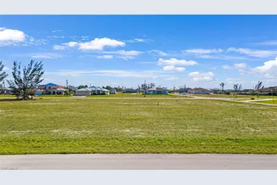 4426 NW 32nd St, Cape Coral, FL 33993 - Photo 2
