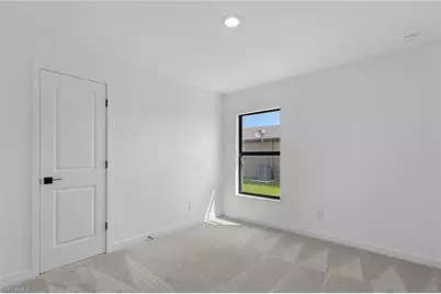 813 Rue Labeau Cir, Fort Myers, FL 33913 - Photo 14