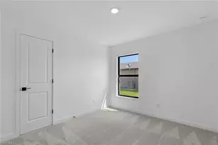 813 Rue Labeau Cir, Fort Myers, FL 33913 - Photo 14